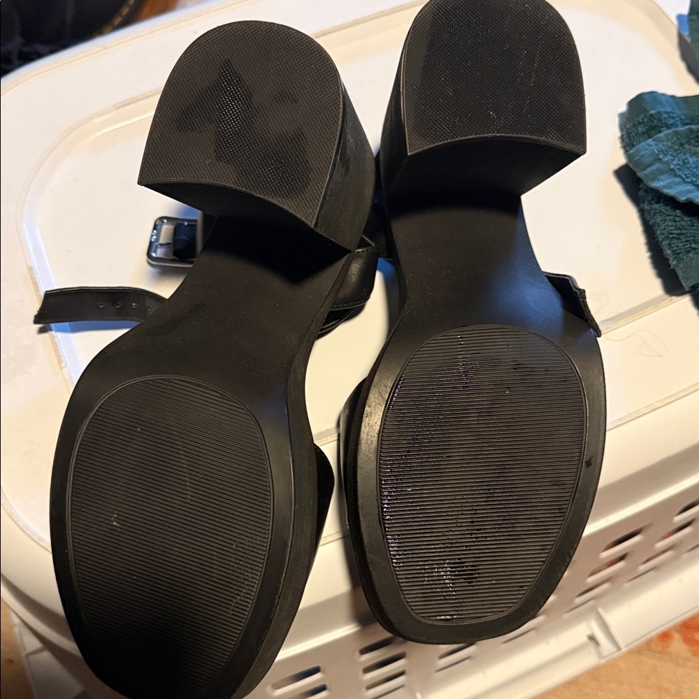 Madden Girl Black Strappy Heels - Picture 4 of 4